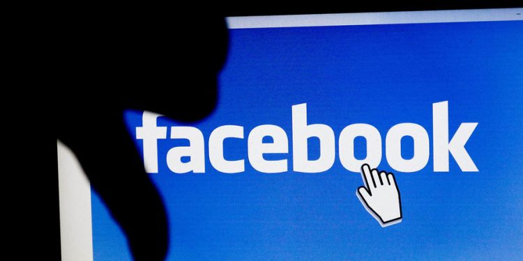 Facebook удалила несколько сотен страниц из-за связи с Россией