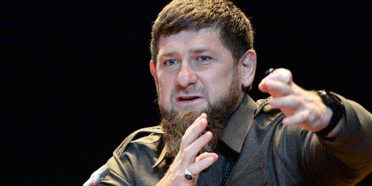 Мужчина влепит звонкую оплеуху: Кадыров вступился за оскорбленную в ПАСЕ журналистку